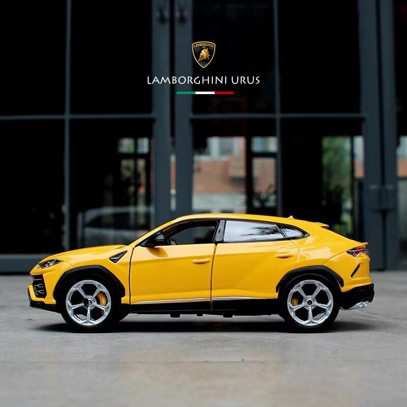 Diecast Model Lamborghini Urus 1/24