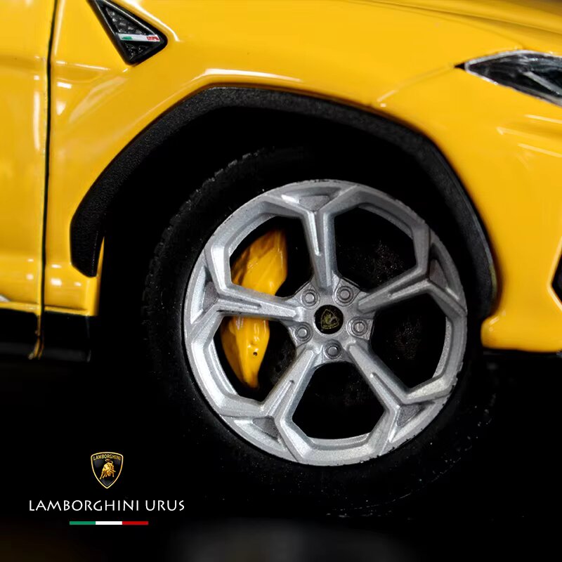 Diecast Model Lamborghini Urus 1/24