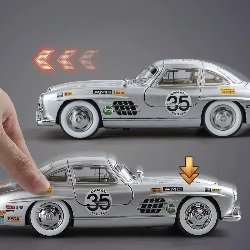 Diecast Model Mercedes Benz 300-SL 1/24