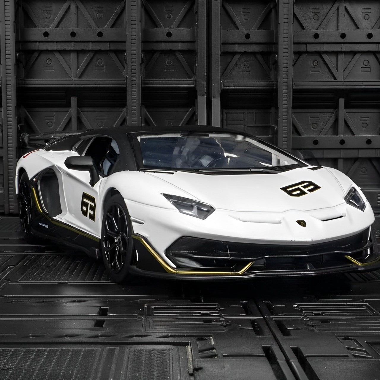 Diecast Model Officially Licensed Lamborghini Aventador 1/24